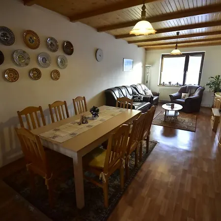 Privat Bea Apartment Podturen Exterior photo