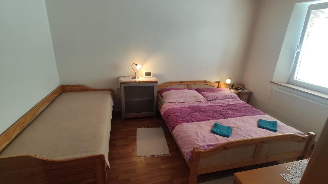 Privat Bea Apartment Podturen